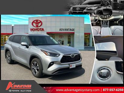 Used 2023 Toyota Highlander XLE