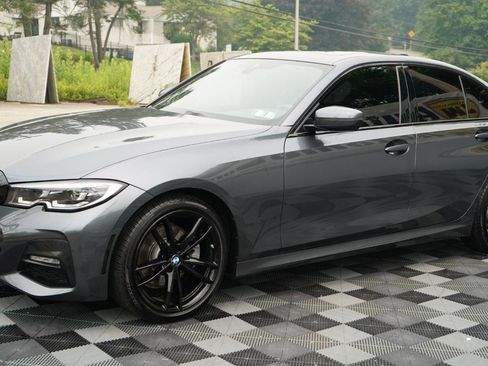 Used 2020 BMW 330i xDrive Sedan w/ M Sport Package AWD/4WD image 19