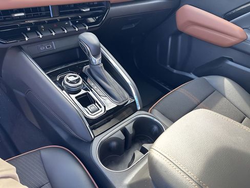 New 2026 GMC Canyon AT4 AWD/4WD image 42