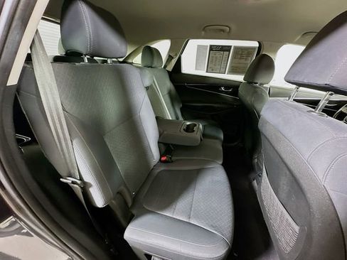 Used 2019 Kia Sorento LX w/ Option Group 020 image 28