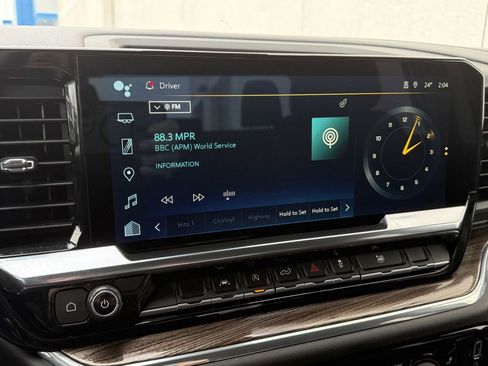 Used 2024 Chevrolet Silverado 1500 RST image 23