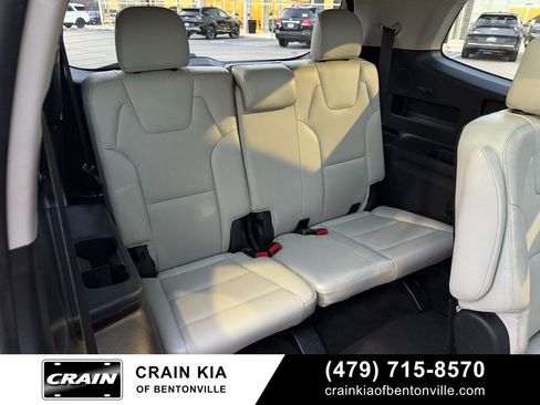 Certified 2022 Kia Telluride SX w/ Nightfall Edition Package image 32