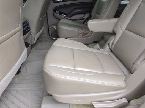 Used 2017 Chevrolet Tahoe LT RWD image 12
