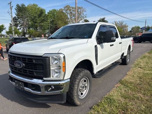 Used 2023 Ford F350 XL w/ FX4 Off-Road Package image 6