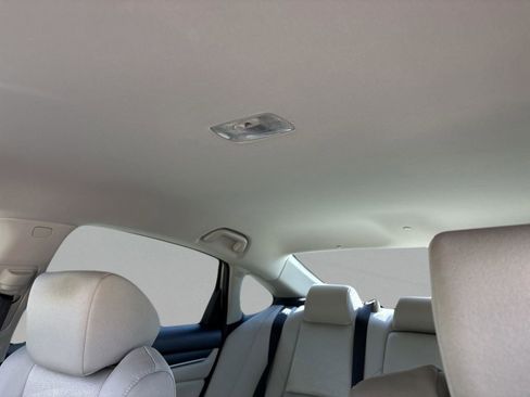 Used 2018 Honda Accord LX image 32