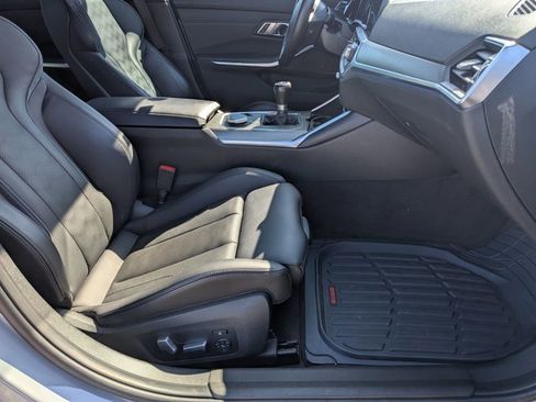 Used 2021 BMW M3 image 21