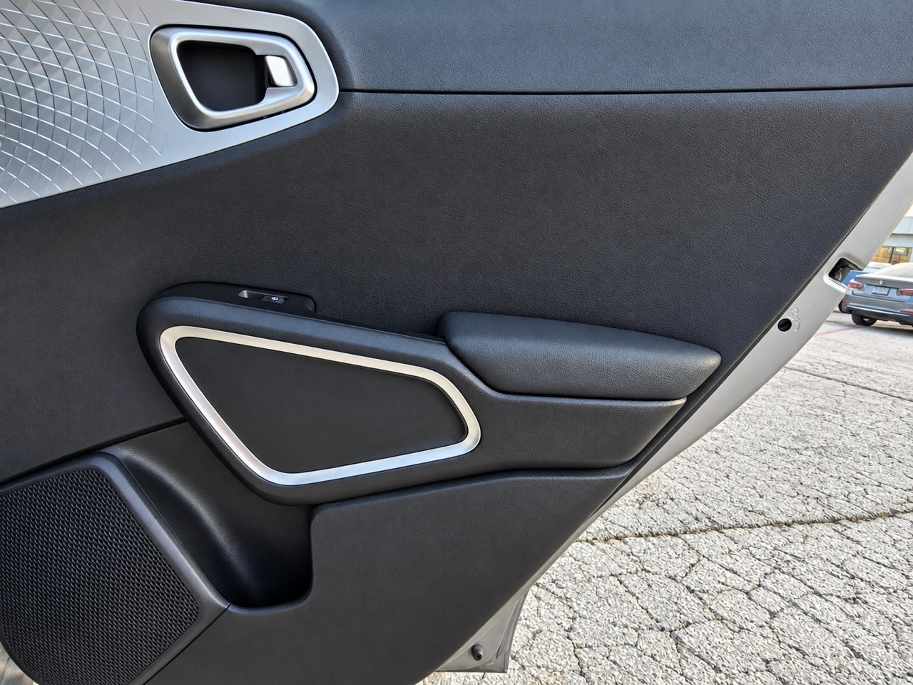 Used 2023 Kia Soul LX w/ LX Technology Package FWD image 27