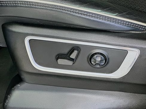 Used 2021 RAM 1500 Laramie w/ Sport Appearance Package AWD/4WD image 22