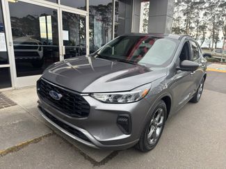 Used 2024 Ford Escape ST-Line w/ Cold Weather Package video 2