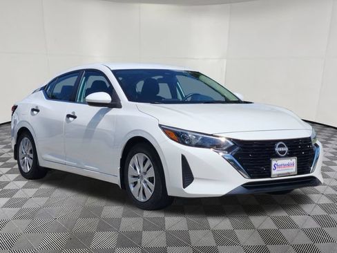 Used 2024 Nissan Sentra S FWD image 3