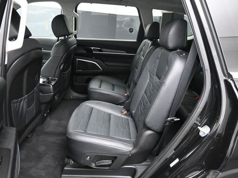 Certified 2022 Kia Telluride SX w/ SX Prestige Package AWD/4WD image 22
