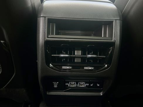 Used 2022 Jeep Grand Cherokee Limited 4xe w/ Luxury Tech Group II AWD/4WD image 29