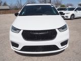 New 2024 Chrysler Pacifica Limited w/ Uconnect Theater Family Group image 3