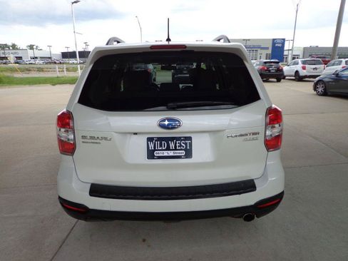 Used 2015 Subaru Forester 2.5i Limited AWD/4WD image 5