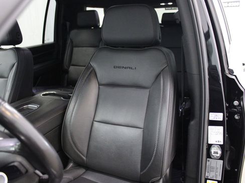 Used 2022 GMC Yukon XL Denali AWD/4WD image 18
