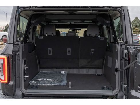 New 2025 Ford Bronco Badlands image 14