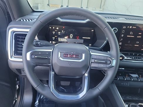 New 2026 GMC Canyon Elevation image 18