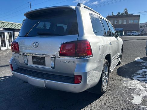 Used 2010 Lexus LX 570 4WD image 5
