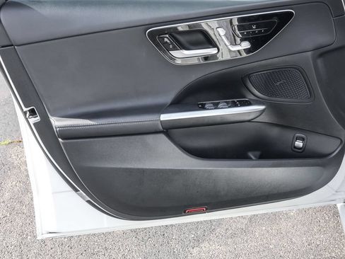 Used 2023 Mercedes-Benz C 300 4MATIC Sedan image 25