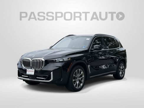 Used 2024 BMW X5 xDrive40i w/ Parking Assistance Package AWD/4WD image 1