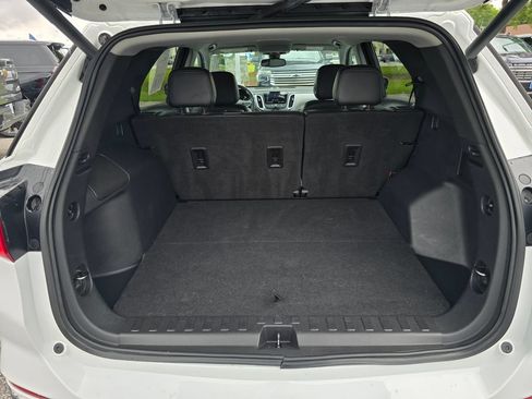 Certified 2021 Chevrolet Equinox Premier w/ LPO, Cargo Package FWD image 24