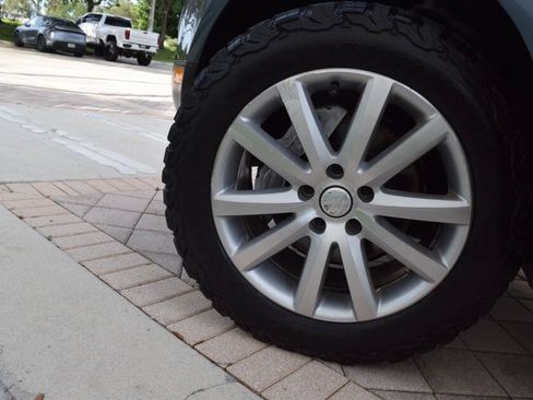 Used 2004 Volkswagen Touareg V10 TDI AWD/4WD image 81