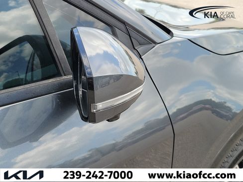 Certified 2023 Kia Sportage SX FWD image 8
