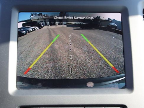 Used 2023 Jeep Cherokee Altitude Lux image 20