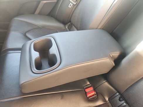 Used 2020 Toyota Camry XSE image 18