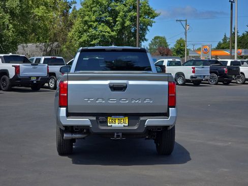 New 2025 Toyota Tacoma SR5 image 8