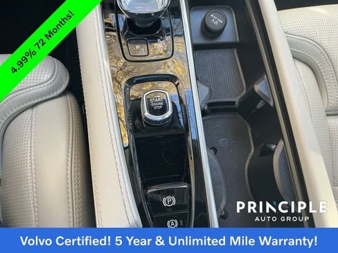 Certified 2023 Volvo XC90 B6 Ultimate w/ Lounge Package image 19