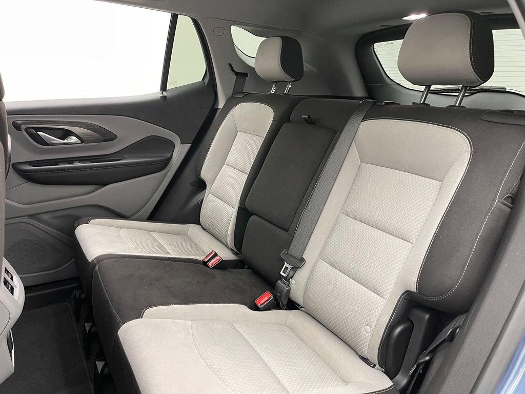 Used 2024 GMC Terrain SLE FWD image 35