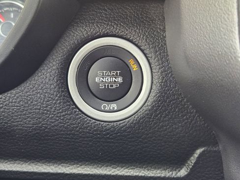 Used 2021 RAM 1500 Laramie AWD/4WD image 18