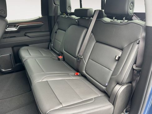 Used 2024 GMC Sierra 1500 Denali AWD/4WD image 11