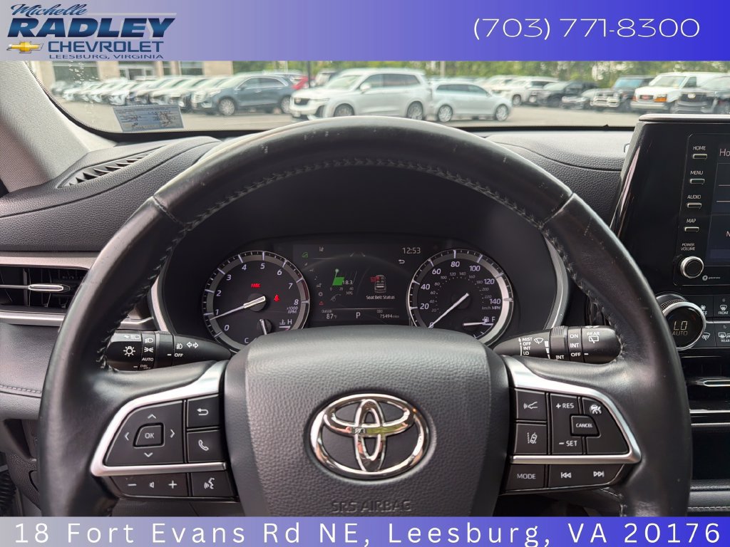 Used 2020 Toyota Highlander XLE AWD/4WD image 6