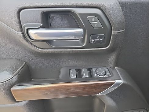 Used 2019 GMC Sierra 1500 SLT w/ SLT Premium Plus Package AWD/4WD image 12