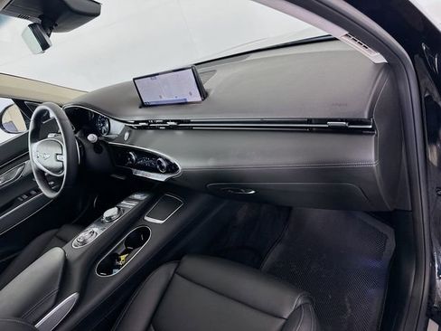 Certified 2025 Genesis GV70 2.5T Select w/ Select Package image 30