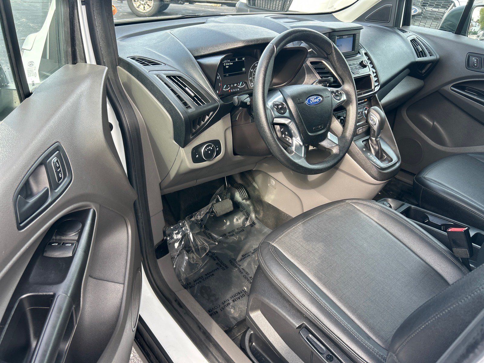 Used 2020 Ford Transit Connect XL FWD image 5