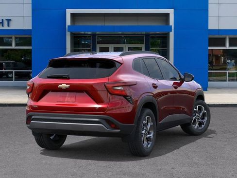 New 2026 Chevrolet Trax LT w/ Driver Confidence Package FWD image 4