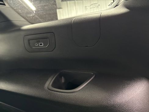 New 2025 Jeep Grand Cherokee L Limited w/ Black Appearance Package image 14