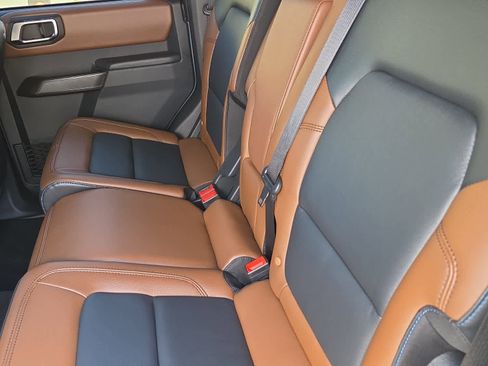 Used 2024 Ford Bronco Outer Banks image 27