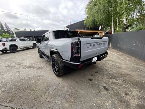 Used 2025 GMC Hummer EV 2X AWD/4WD image 4