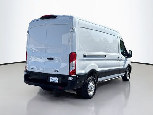 Used 2024 Ford Transit 250 148 Medium Roof Extended AWD image 4