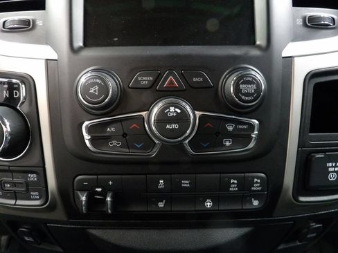 Used 2017 RAM 1500 Big Horn AWD/4WD image 41