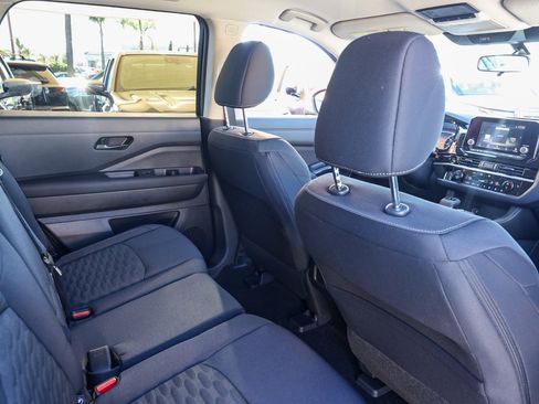 New 2025 Nissan Pathfinder SV image 17