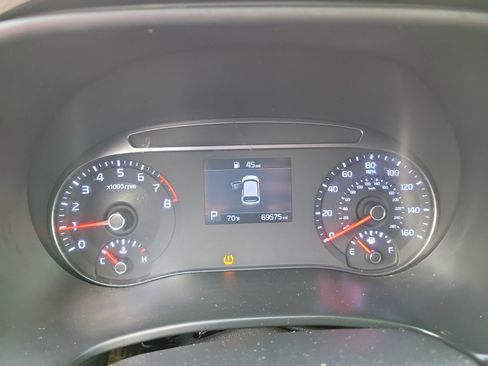 Used 2022 Kia Soul LX image 13