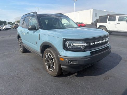 Used 2021 Ford Bronco Sport Outer Banks AWD/4WD image 2