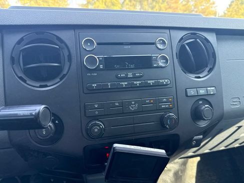 Used 2012 Ford F250 XL w/ PWR Equipment Group AWD/4WD image 5