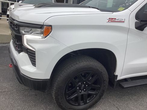 Used 2024 Chevrolet Silverado 1500 LT Trail Boss w/ Convenience Package II AWD/4WD image 23