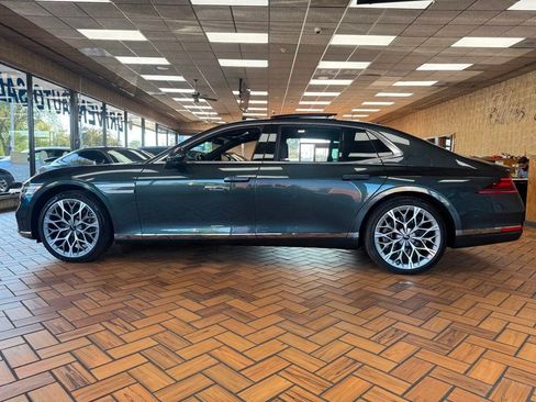 Used 2024 Genesis G90 3.5T AWD/4WD image 5